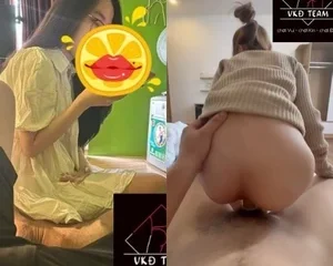Chăn hàng em sinh viên loli mình dây đeo kính dâm cực kỳ