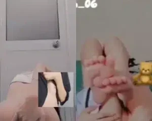 Clip sex bé Tanh_06 hàng siêu non đang rất nứng