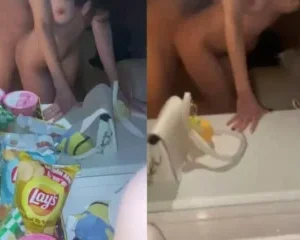 Dẫn em người yêu mình dây vào khách sạn chịch nhau bánh kẹo đầy đủ