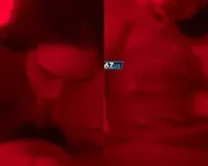 Em bồ hút sạch tinh khí trong chiếc phòng tình yêu với ánh đèn huyền ảo ngày đầu năm