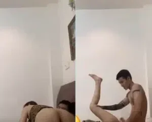 Em trai tuy gầy nhưng cặc to thể hiện kỹ năng khiến chị gái sướng tê bím