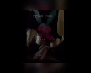 Genz bây giờ buscu public hẳn ngoài công viên