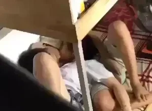 Quay lén cặp đổi sinh viên trong kỹ túc xã