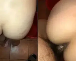 Tác nghiệp nhanh em bồ trong nhà vệ sinh chung vừa sướng vừa hồi hộp