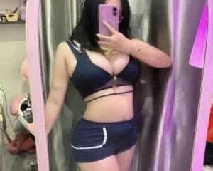 Chị máy bay thích cosplay Thỏ ở Quận 4